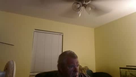 Snapshot of curious1001 chatting on February 13, 2026, 10:33 am curious1001 online show from February 13, 2026, 10:33 am