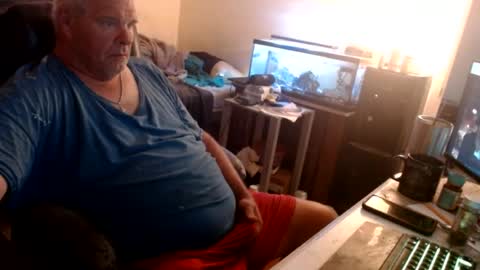 Snapshot of curious1001 chatting on July 10, 2026, 10:23 pm curious1001 online show from July 10, 2026, 10:23 pm
