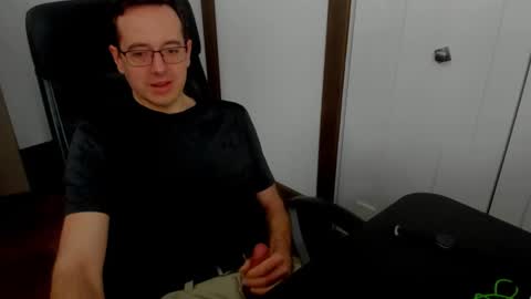 Snapshot of curious_10 chatting on February 23, 2025, 2:46 pm curious_10 online show from February 23, 2025, 2:46 pm