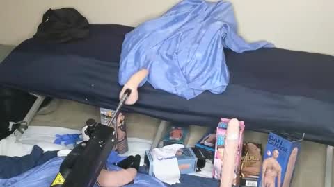 Snapshot of curiousbisex22 chatting on April 16, 2026, 12:28 pm Curiousbisex22 online show from April 16, 2026, 12:28 pm