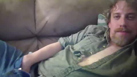 Snapshot of curiousg38 chatting on April 5, 2026, 2:09 am curiousg38 online show from April 5, 2026, 2:09 am