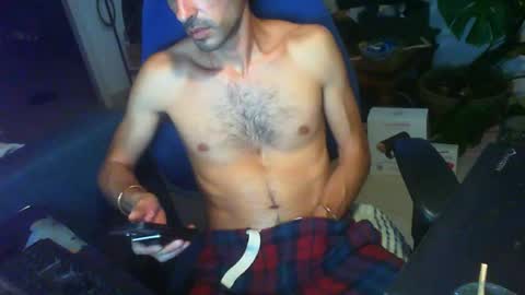 Snapshot of curiousgenie chatting on November 4, 2025, 9:14 pm curiousgenie online show from November 4, 2025, 9:14 pm