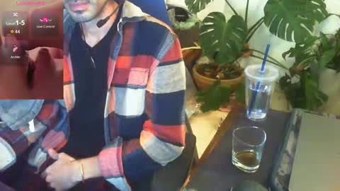 Snapshot of curiousgenie chatting on December 1, 2025, 7:19 pm curiousgenie online show from December 1, 2025, 7:19 pm