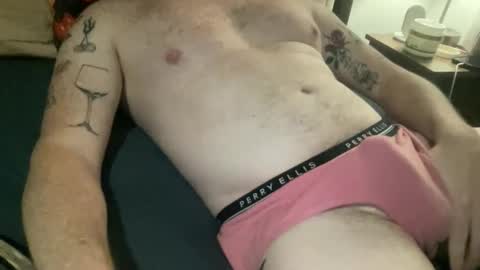 Snapshot of curiousmax18 chatting on October 28, 2025, 11:51 pm Maxx online show from October 28, 2025, 11:51 pm