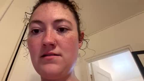 Snapshot of curliegirlee chatting on May 10, 2026, 11:21 pm curliegirlee online show from May 10, 2026, 11:21 pm