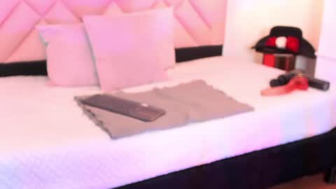 curly_babe1 online show from July 5, 2026, 4:19 am