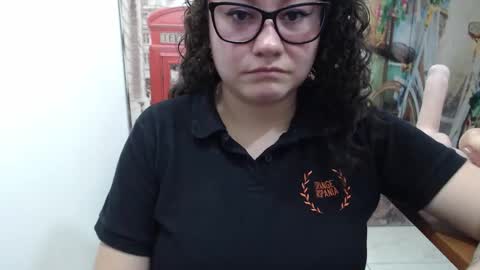 Vannesa online show from October 29, 2025, 7:15 pm