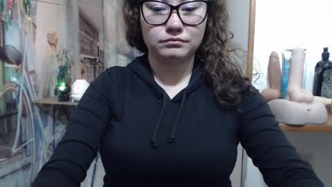 Vannesa online show from February 9, 2026, 8:57 pm