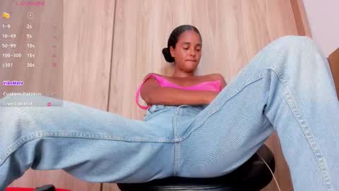 Curly  -  OF- CURLY SWEETT online show from October 15, 2025, 8:20 pm