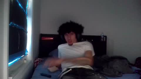 Snapshot of curlyandmixed chatting on December 11, 2024, 9:34 pm curlyandmixed online show from December 11, 2024, 9:34 pm