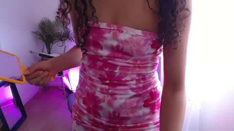Snapshot of curlybloom chatting on May 21, 2026, 2:57 pm Moni online show from May 21, 2026, 2:57 pm