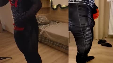 Snapshot of curlyboyy_ chatting on January 13, 2026, 7:19 pm Mike pvt is open online show from January 13, 2026, 7:19 pm