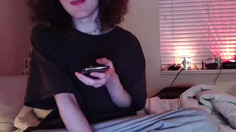 curly fries online show from April 17, 2026, 6:27 am