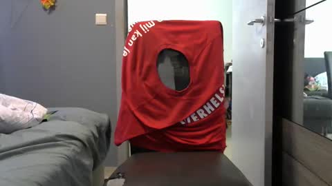 curlyfurly online show from April 3, 2026, 10:13 am