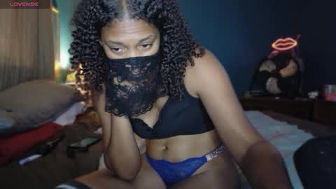 Snapshot of curlynony chatting on October 10, 2025, 5:12 pm Curlynony online show from October 10, 2025, 5:12 pm