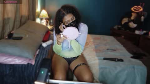 Snapshot of curlynony chatting on November 7, 2025, 5:24 pm Curlynony online show from November 7, 2025, 5:24 pm