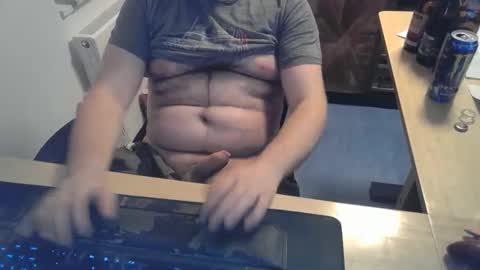 Snapshot of currycake chatting on February 14, 2025, 5:36 pm currycake online show from February 14, 2025, 5:36 pm