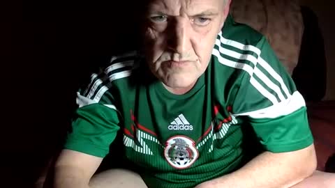 Snapshot of curvelover1977 chatting on November 18, 2025, 8:46 pm curvelover1977 online show from November 18, 2025, 8:46 pm