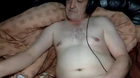 Snapshot of curvelover1977 chatting on November 20, 2025, 4:01 am curvelover1977 online show from November 20, 2025, 4:01 am