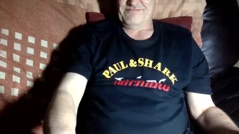 Snapshot of curvelover1977 chatting on November 30, 2025, 4:33 pm curvelover1977 online show from November 30, 2025, 4:33 pm