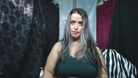 Snapshot of curvy_emma0 chatting on September 13, 2025, 8:30 pm Emma online show from September 13, 2025, 8:30 pm