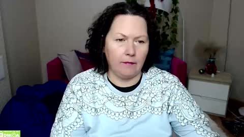 curvy_girlz online show from December 14, 2025, 8:09 am