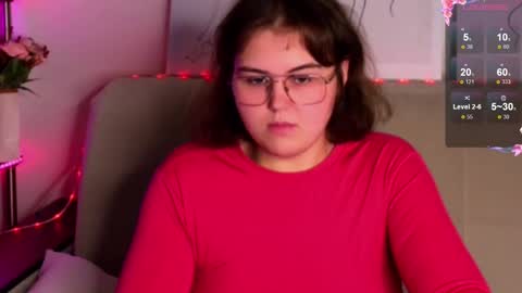 Snapshot of curvy_janie chatting on October 7, 2025, 8:33 am Jane online show from October 7, 2025, 8:33 am