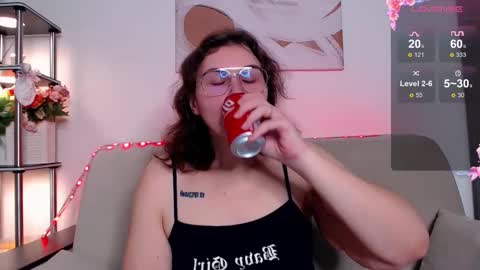 Snapshot of curvy_janie chatting on February 23, 2026, 4:32 am Jane online show from February 23, 2026, 4:32 am