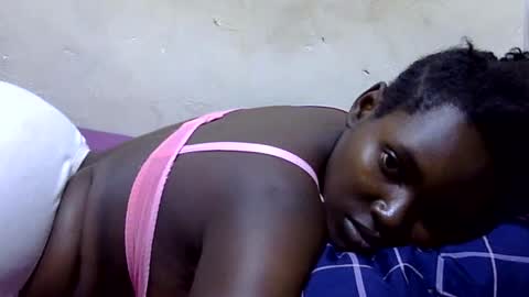 Snapshot of curvy_queen12 chatting on July 29, 2026, 11:58 pm curvy_queen12 online show from July 29, 2026, 11:58 pm