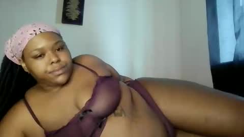 Snapshot of curvybcelinemixe chatting on March 15, 2026, 6:36 pm Cline online show from March 15, 2026, 6:36 pm
