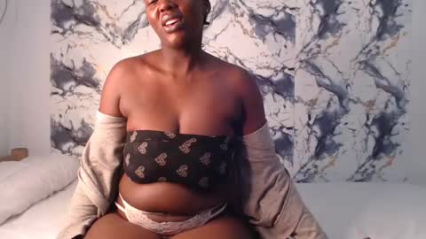 curvyj255 online show from July 25, 2026, 1:15 am