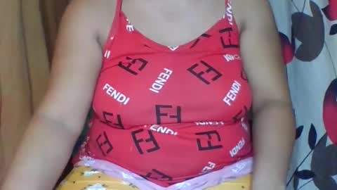 curvyladyxx289 online show from December 17, 2025, 6:52 am