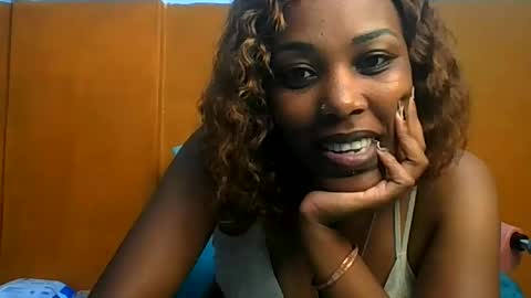 curvylyin online show from May 9, 2026, 1:27 pm