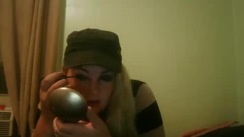 curvymom2025 online show from October 11, 2025, 4:44 am