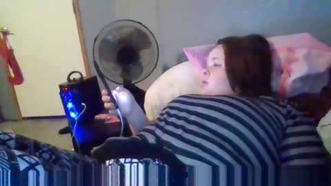 Snapshot of curvyplayday chatting on January 19, 2025, 1:43 am dahlia -kim online show from January 19, 2025, 1:43 am