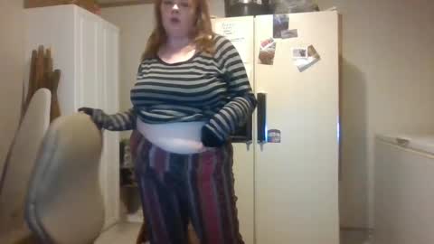 Snapshot of curvyplayday chatting on September 18, 2025, 1:18 am dahlia -kim online show from September 18, 2025, 1:18 am