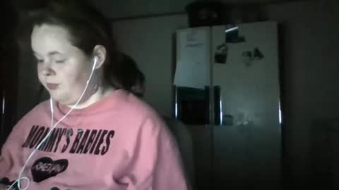 Snapshot of curvyplayday chatting on September 19, 2025, 7:10 am dahlia -kim online show from September 19, 2025, 7:10 am