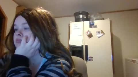 Snapshot of curvyplayday chatting on November 25, 2025, 6:24 am dahlia -kim online show from November 25, 2025, 6:24 am