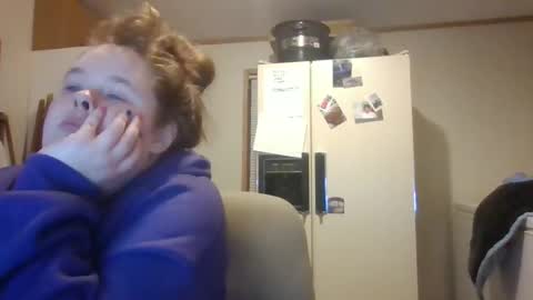 Snapshot of curvyplayday chatting on January 7, 2026, 3:09 am dahlia -kim online show from January 7, 2026, 3:09 am