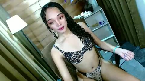 BBY CURLYHANNA online show from April 29, 2026, 3:05 pm