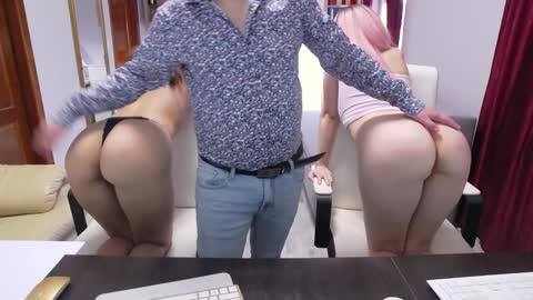  and follow twittercute00kiara2 online show from February 26, 2025, 12:58 pm