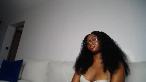 Liya online show from May 16, 2026, 2:52 am