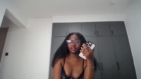 Liya online show from May 28, 2026, 9:01 pm