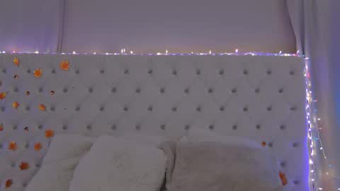 Snapshot of cute_b_alice chatting on November 15, 2025, 4:10 am Alissa online show from November 15, 2025, 4:10 am