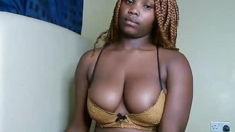 Snapshot of cute_beb2 chatting on February 21, 2025, 1:44 pm V EE online show from February 21, 2025, 1:44 pm