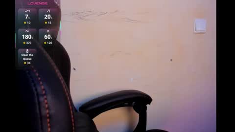 Snapshot of cute_becca_cb chatting on September 17, 2025, 9:27 pm Becca online show from September 17, 2025, 9:27 pm