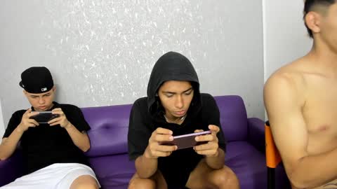 Snapshot of cute_boys18 chatting on January 17, 2025, 1:56 pm ARTURO-18  MATIAS-18  NIKOLAY-19  HADES-18  GABO-19 online show from January 17, 2025, 1:56 pm