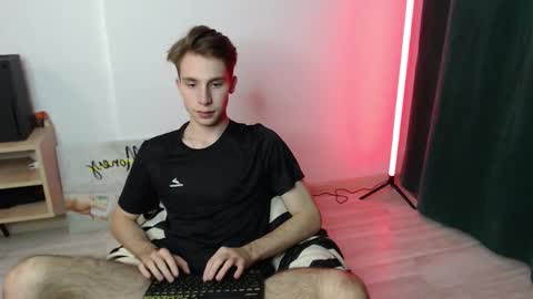 Im Brian online show from November 2, 2025, 5:04 pm