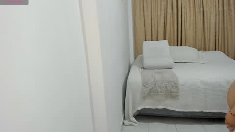 Snapshot of cute_brunett chatting on January 18, 2025, 10:39 am Sara online show from January 18, 2025, 10:39 am