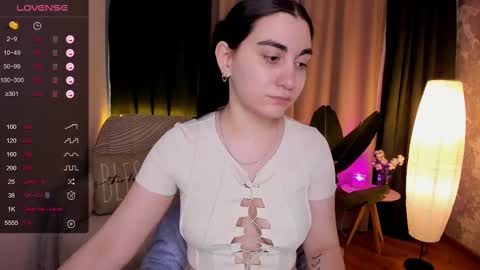 Snapshot of cute_chus chatting on March 10, 2025, 8:15 am Hanna online show from March 10, 2025, 8:15 am